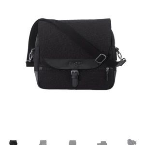 Nuna diaper bag caviar